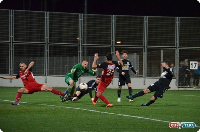 מורג׳אן מפציץ (ויסאם מוואסי)